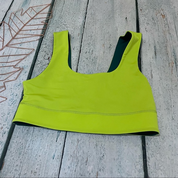 Fabletics medium sports bra green yellow reversible pullover activewear running - Picture 4 of 7
